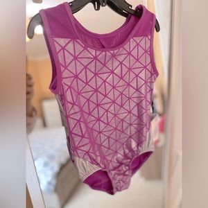 GYMNASTICS BODYSUIT NWT 6/6X